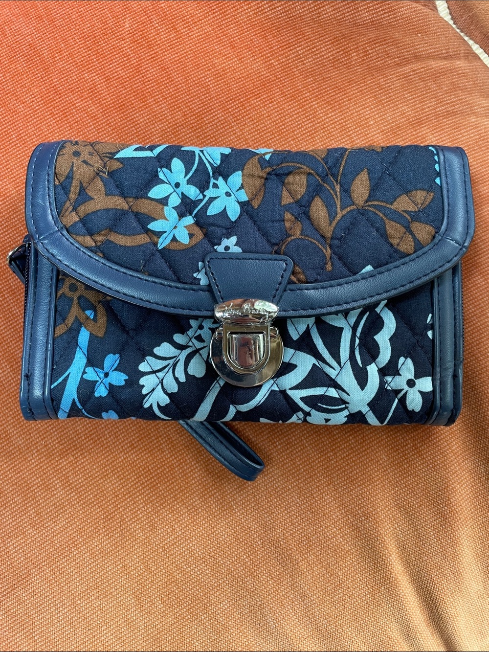 Vera Bradley quilted Floral Clutch Wallet - Navy with Blue & Brown Accents